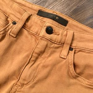 Joe’s Jeans Mid Rise Legging Jeans